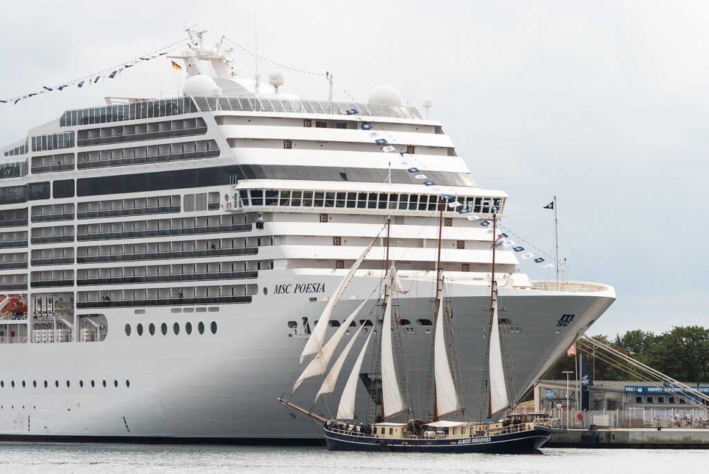 Bateau De Croisière