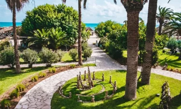 Les Orangers Garden Villas & Bungalows