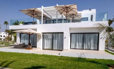 Les Orangers Garden Villas & Bungalows